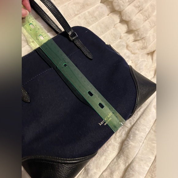 Kate Spade Navy Felt Carolyn Medium Shoulder Purse, Measures 13”x9.5”x5”. - Picture 2 of 8